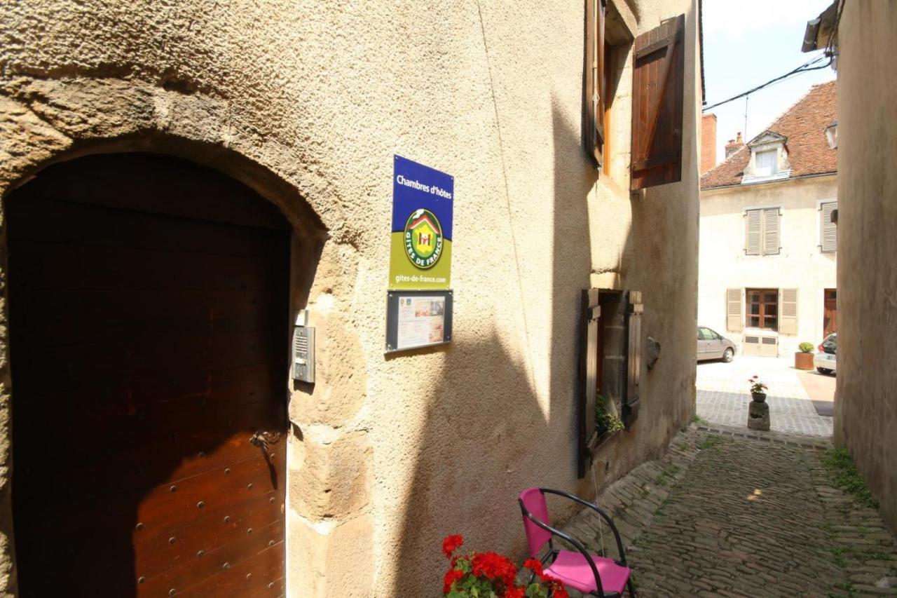 Au Coeur Du Chat Perche Arnay-le-Duc ภายนอก รูปภาพ